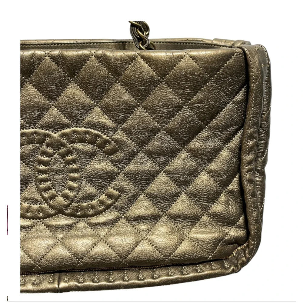 Chanel Gold Leather Tote Bag - ISTANBUL GST CC LOGO Small Archety Cerf Executive